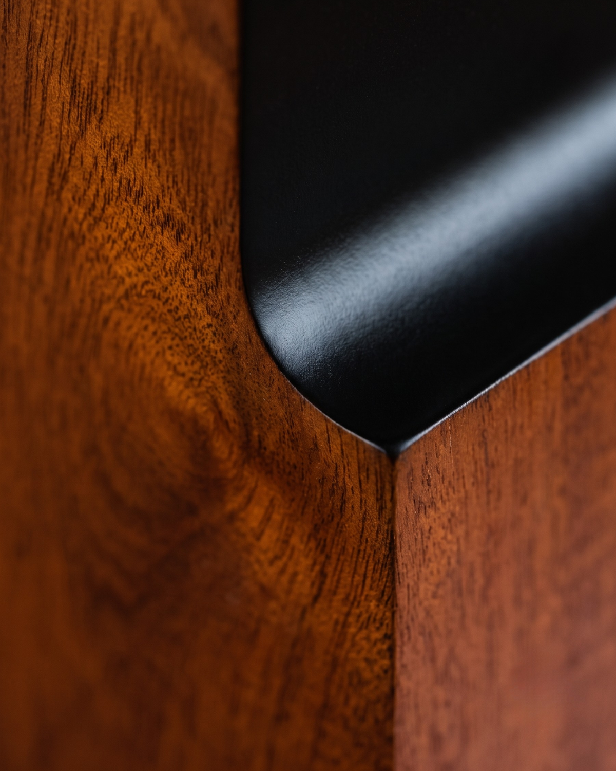 Moro Table Lamp