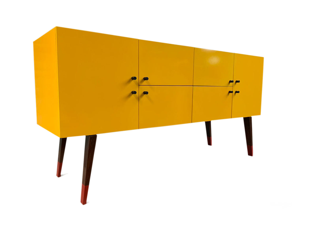 Console 52
