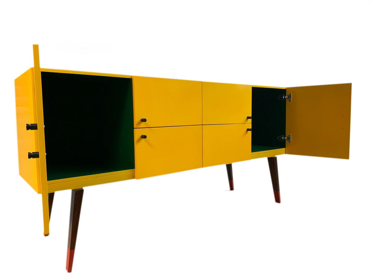 Console 52